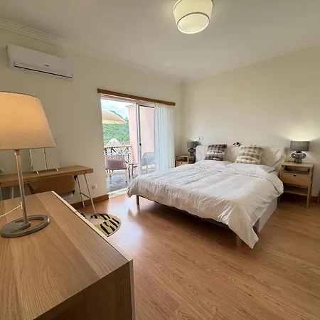 Blue Horizon House בית נופש *
